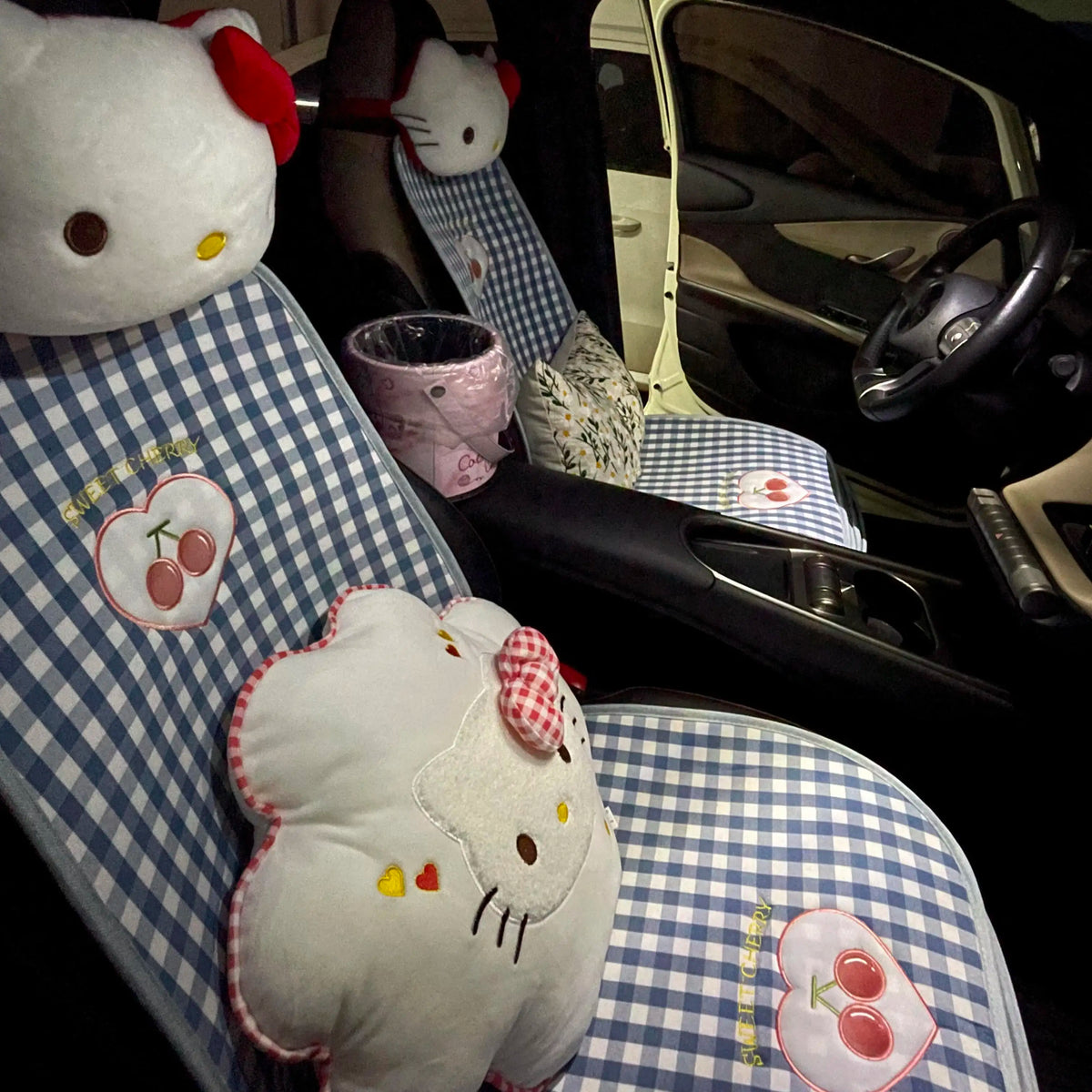 Hello Kitty Car Seat Headrest Auto Head Neck Rest Relax Pillow Car Seat Cover Seat Cushion Auto Protector