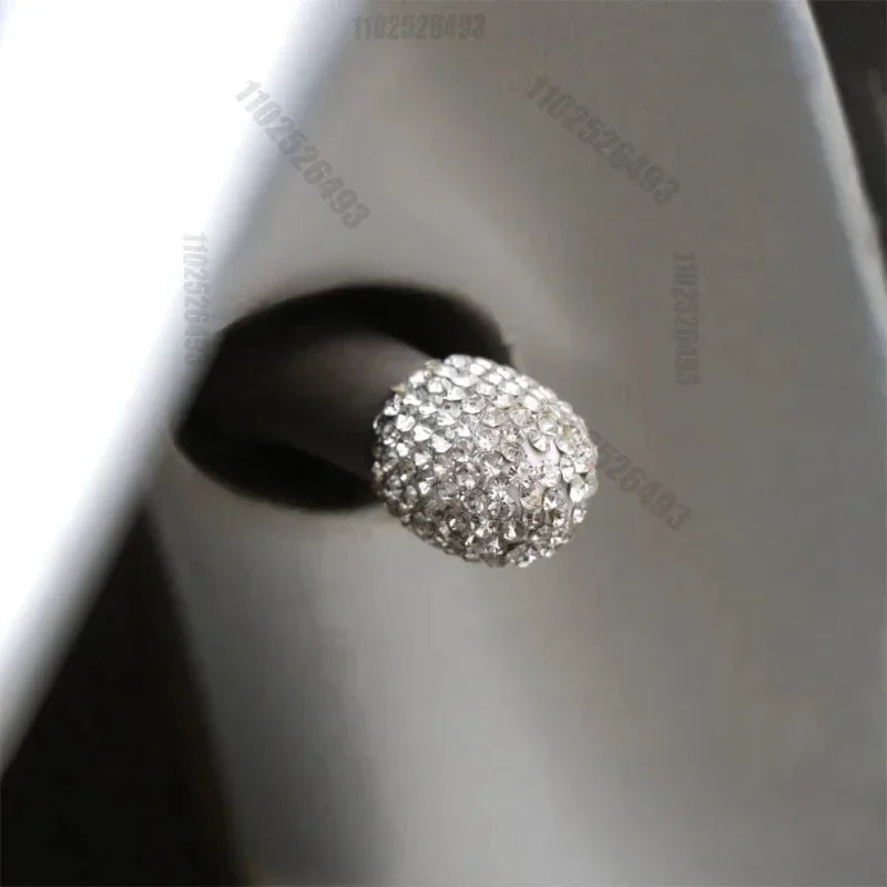 2/4PCS Diamond Car Tire Valve Caps Shining Dust-proof Wheel Valve Cover Vehicle Bling Crystal Valve Cap Car Styling Accessories