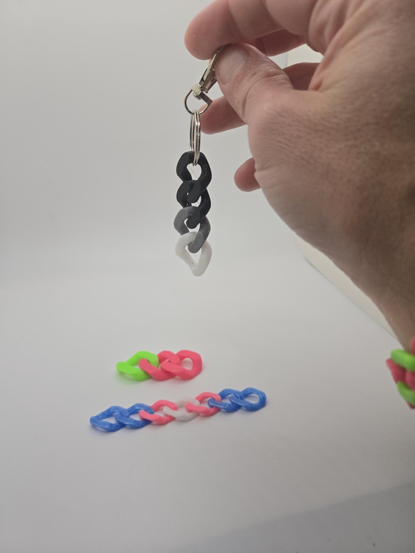 Custom Pride Rainbow Cuban Chain Keychains – Colorful Chunky Link Fidget Charm