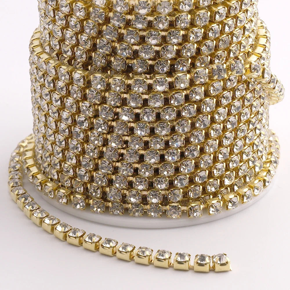 The Stardust Sparkle Claw – Deluxe Glass Crystal Strass Rhinestone Trim