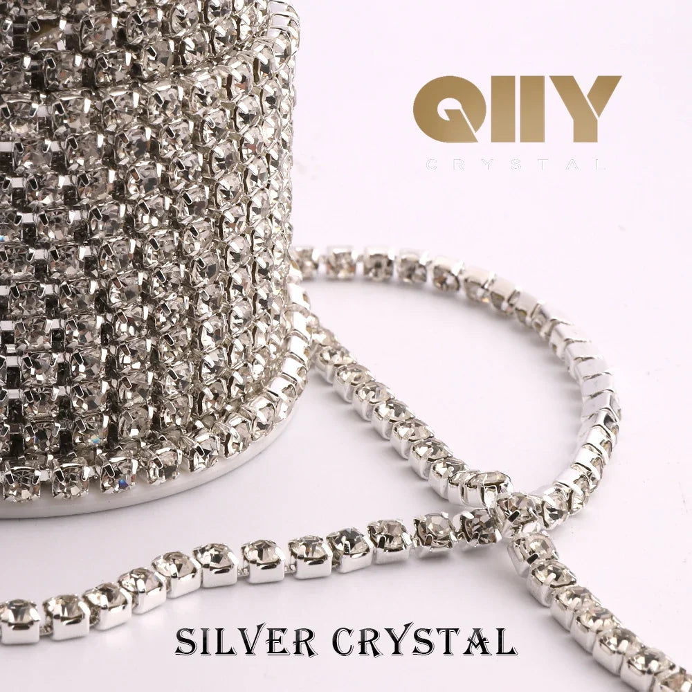 The Stardust Sparkle Claw – Deluxe Glass Crystal Strass Rhinestone Trim