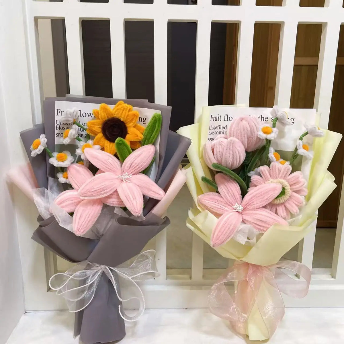 Finished Knitted Roses Flowers Crochet Bouquet Creative Handmade Bouquet Valentine Mothers' Day Birthday Graduation Gifts